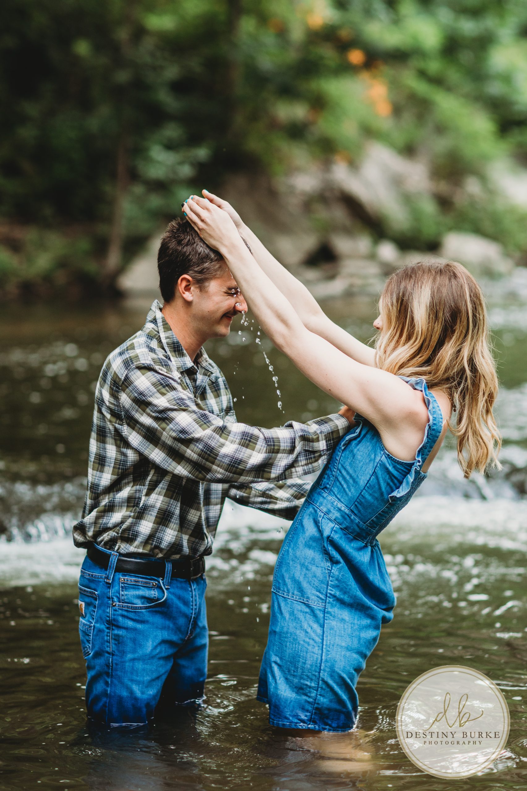 Rochester, Ny, Wedding, Photographer, Photography, Engagement, Couples, Mini Sessions, Avon NY, Avon, 5 Arch Bridge, Water, Creek Sessions,