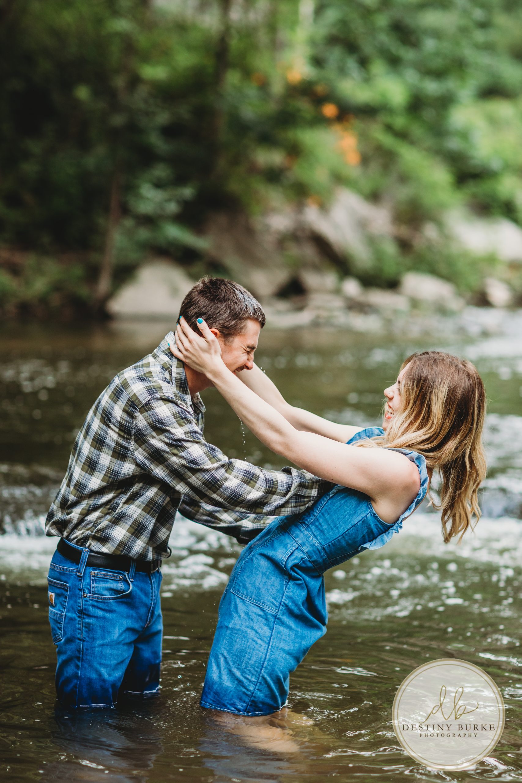 Rochester, Ny, Wedding, Photographer, Photography, Engagement, Couples, Mini Sessions, Avon NY, Avon, 5 Arch Bridge, Water, Creek Sessions,