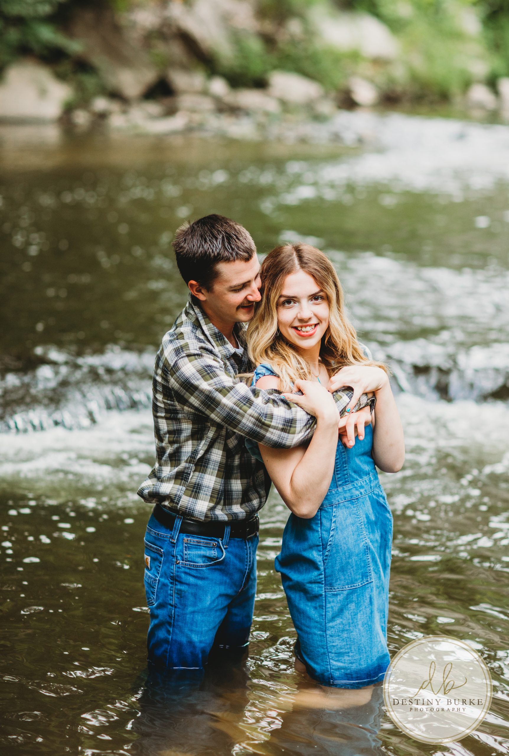 Rochester, Ny, Wedding, Photographer, Photography, Engagement, Couples, Mini Sessions, Avon NY, Avon, 5 Arch Bridge, Water, Creek Sessions,