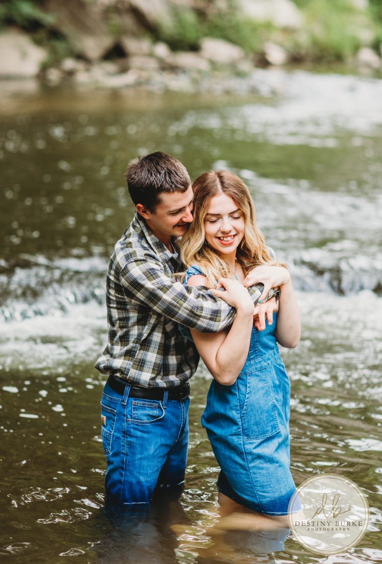 Rochester, Ny, Wedding, Photographer, Photography, Engagement, Couples, Mini Sessions, Avon NY, Avon, 5 Arch Bridge, Water, Creek Sessions,