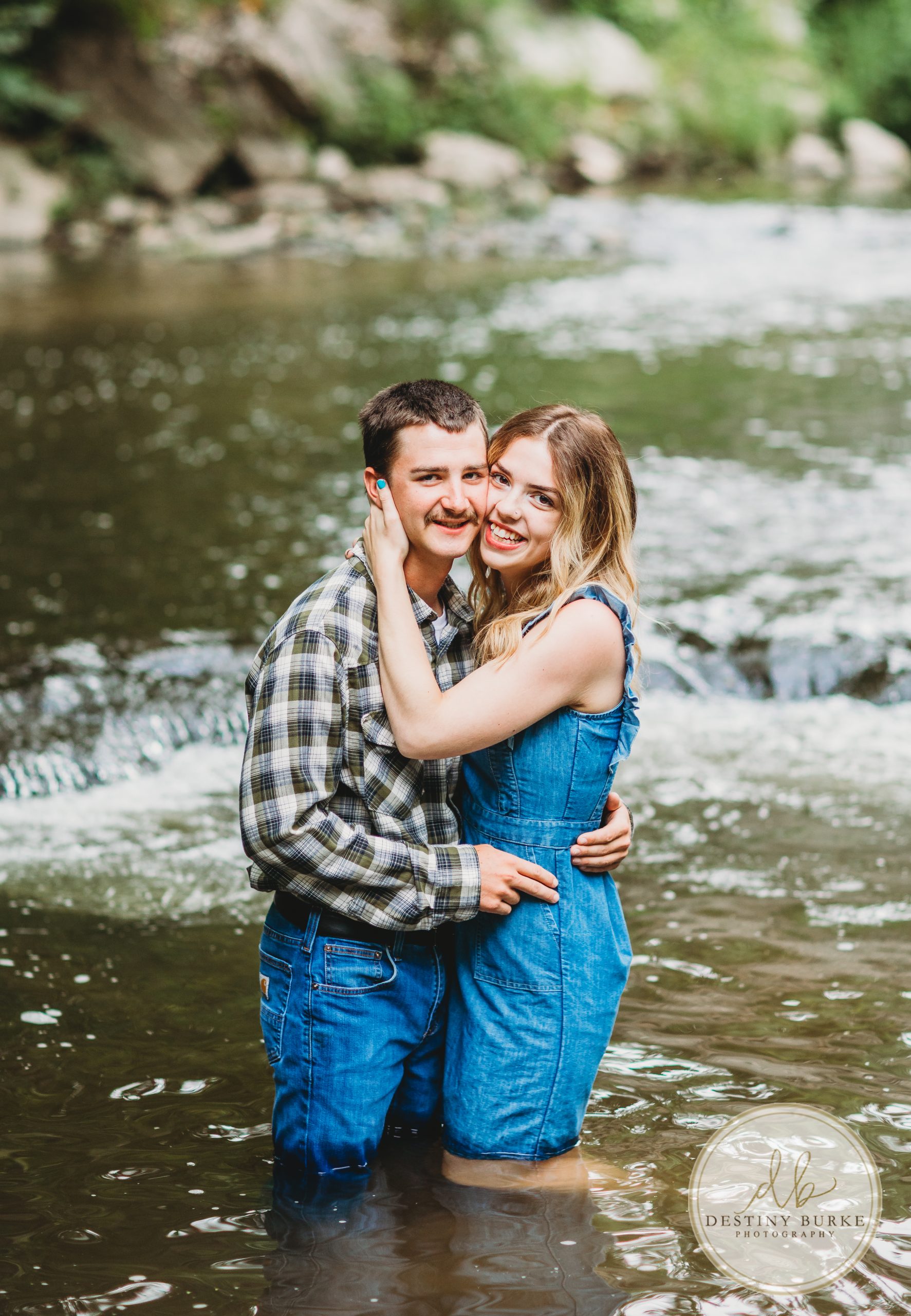 Rochester, Ny, Wedding, Photographer, Photography, Engagement, Couples, Mini Sessions, Avon NY, Avon, 5 Arch Bridge, Water, Creek Sessions,