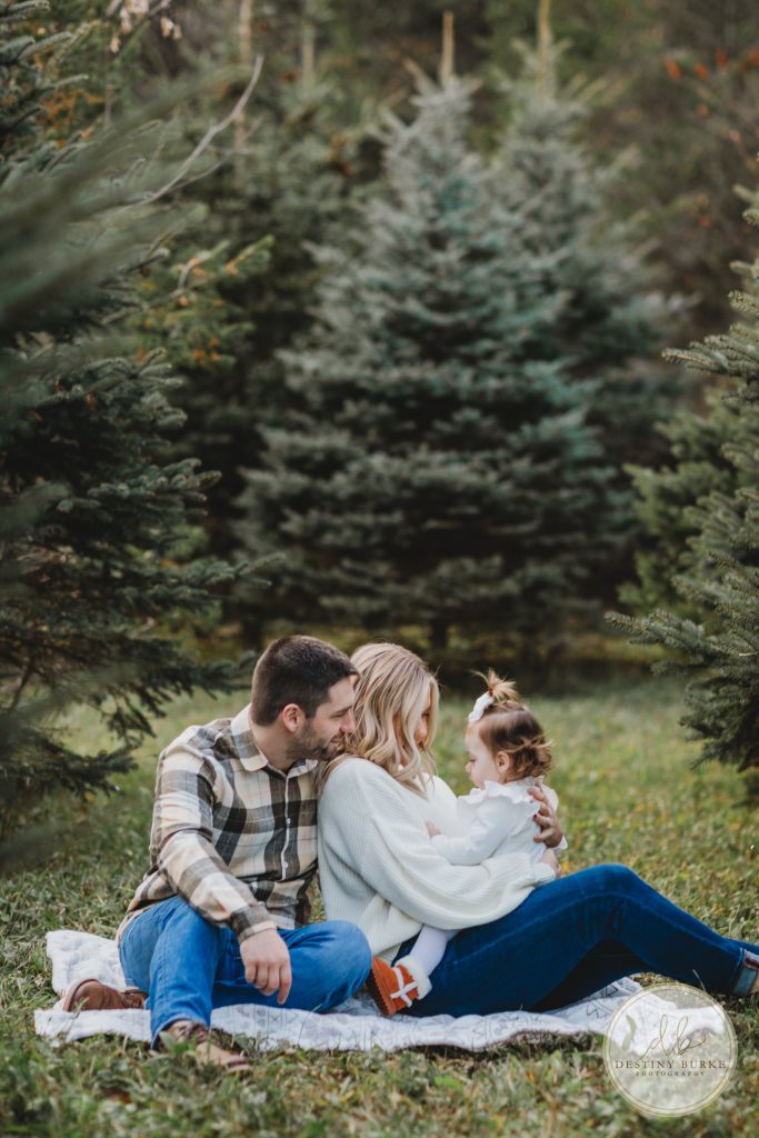 family photography portrait session at McPherson Orchards in LeRoy, NY